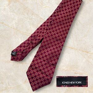 Jones New York Men’s 59” Red Tie